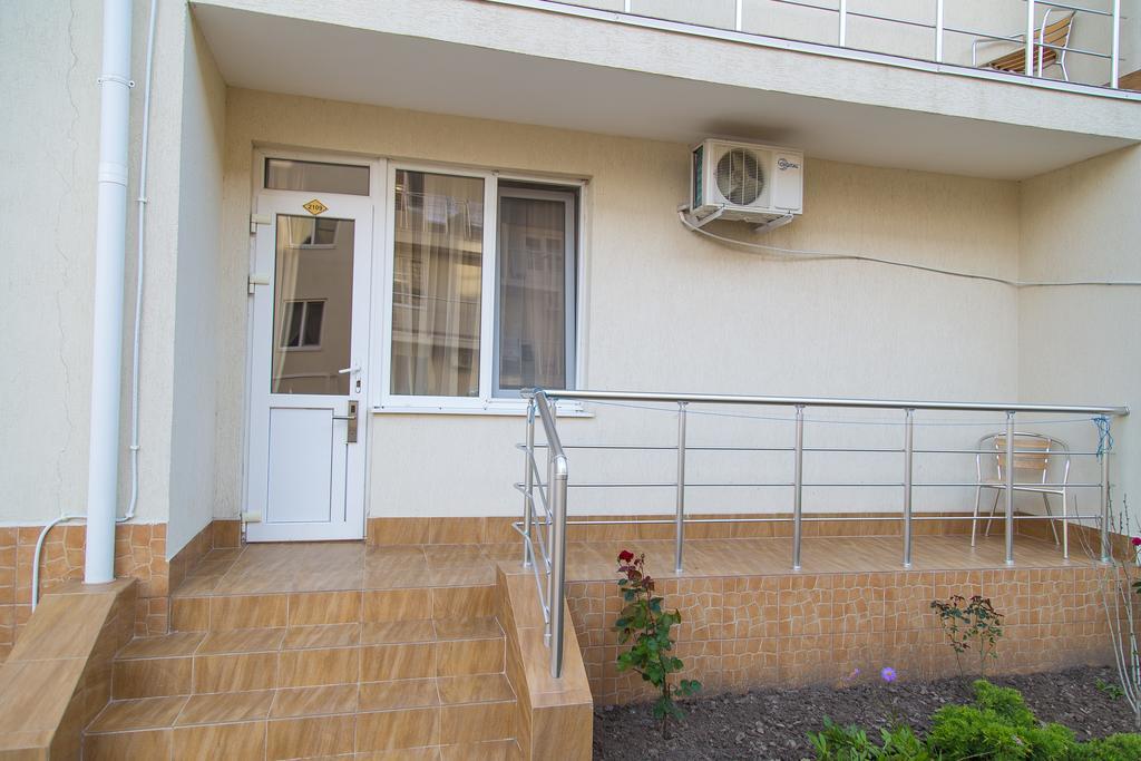 Delfin Hotel 3*